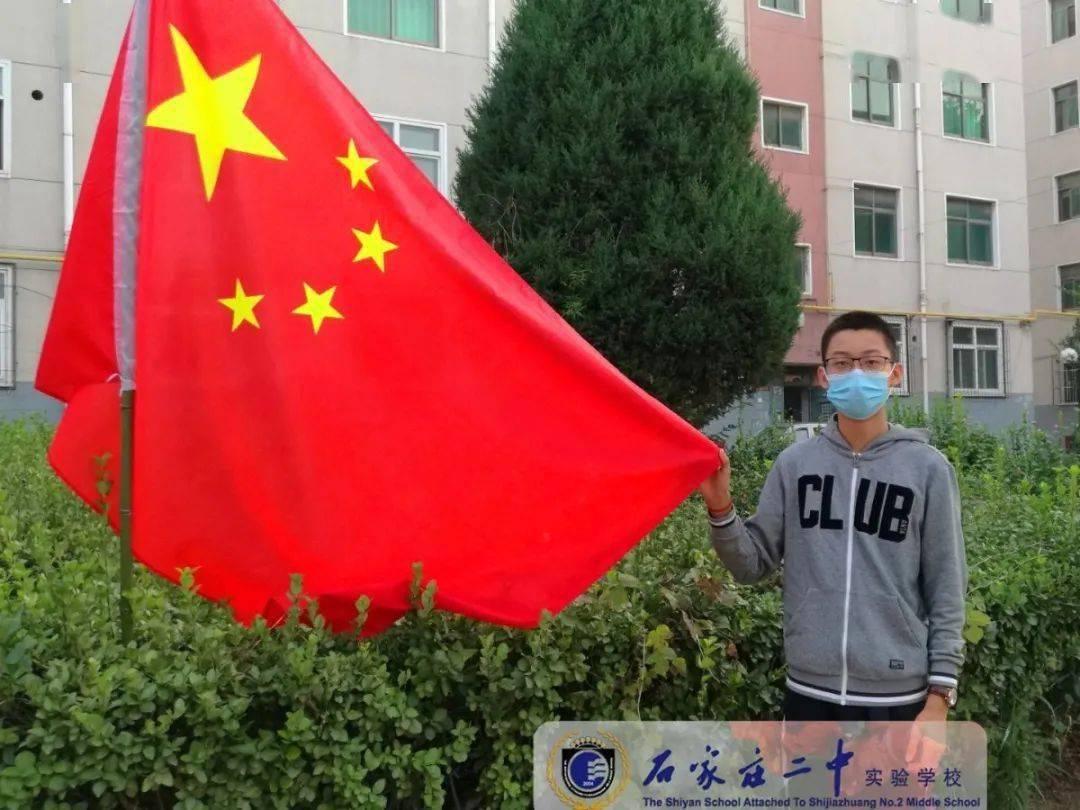 逃出昏暗的房子