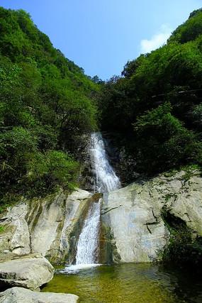 青岛市崂山区金家岭街道辅助调查员马玉芹：耐心沟通，随叫随到