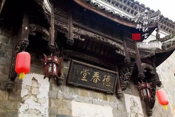 媒体人：蒋圣龙打中锋比谭龙更合适，中锋动作标准多了