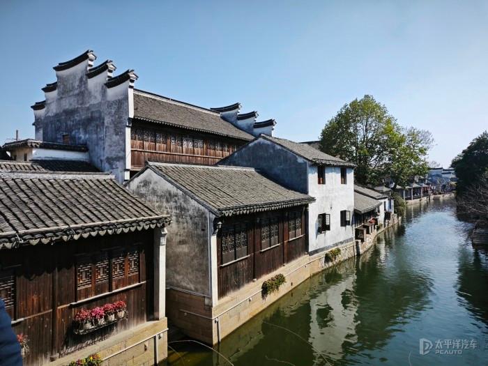 座无虚席!“钢琴王子”理查德·克莱德曼来福州了